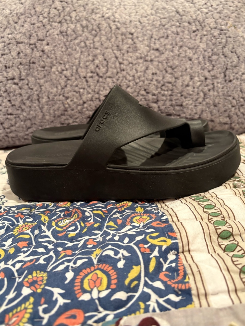Crocs Getaway Platform Toe Loop Sandals women’s size 8
